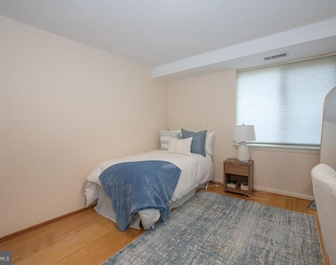 1637 Oakwood Drive - Photo Thumbnail 17