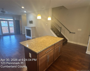 123 Pennmark Place - Photo Thumbnail 8