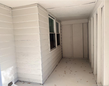 307 Hawthorne Drive - Photo Thumbnail 9