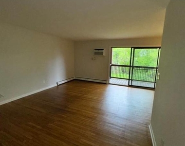 1016 W Baltimore Pike - Photo Thumbnail 5