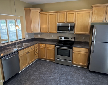 705 Glen Road - Photo Thumbnail 5
