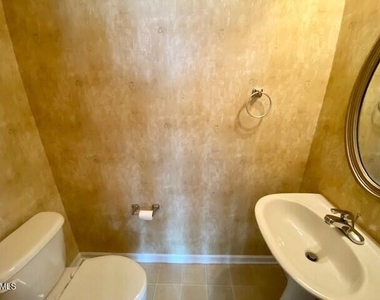 705 Glen Road - Photo Thumbnail 5