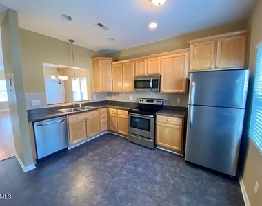 705 Glen Road - Photo Thumbnail 4