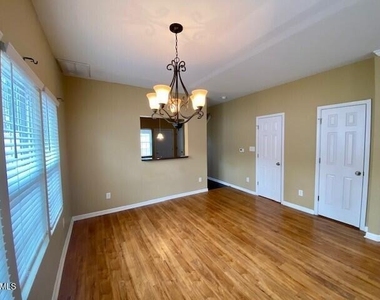 705 Glen Road - Photo Thumbnail 2