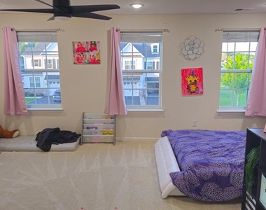 499 Lee Place - Photo Thumbnail 24