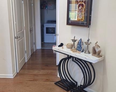 499 Lee Place - Photo Thumbnail 5