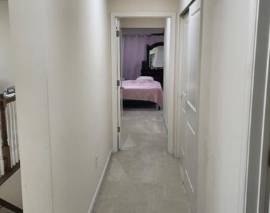 499 Lee Place - Photo Thumbnail 16