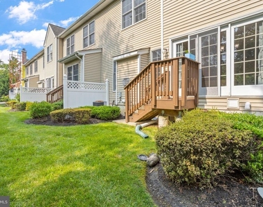 54 Nestlewood Way - Photo Thumbnail 33