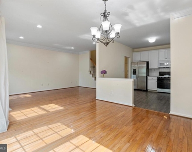 54 Nestlewood Way - Photo Thumbnail 10