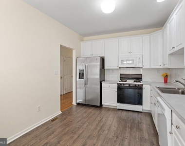 54 Nestlewood Way - Photo Thumbnail 12