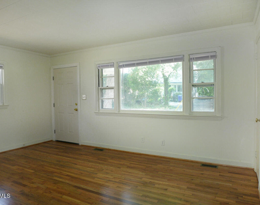 111 Isley Street - Photo Thumbnail 2