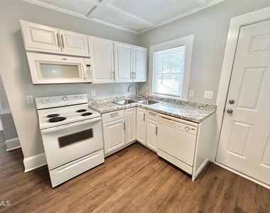 224 Walker Avenue - Photo Thumbnail 11