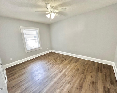224 Walker Avenue - Photo Thumbnail 7
