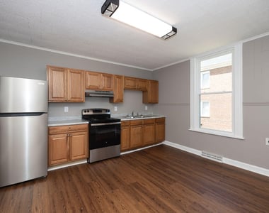 805 S Broad Street - Photo Thumbnail 18