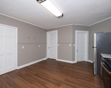805 S Broad Street - Photo Thumbnail 16