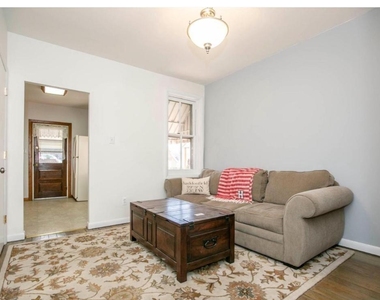 122 Fowler Avenue - Photo Thumbnail 2
