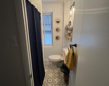 122 Fowler Avenue - Photo Thumbnail 5
