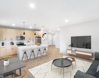 400 E Oak Avenue - Photo Thumbnail 2