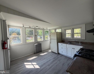337 W Front Street - Photo Thumbnail 5