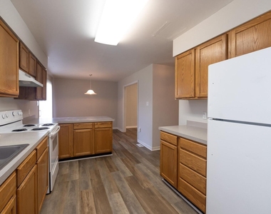 5631 Preston Loop - Photo Thumbnail 10