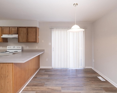 5631 Preston Loop - Photo Thumbnail 12