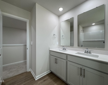 101 Klamath Drive - Photo Thumbnail 22