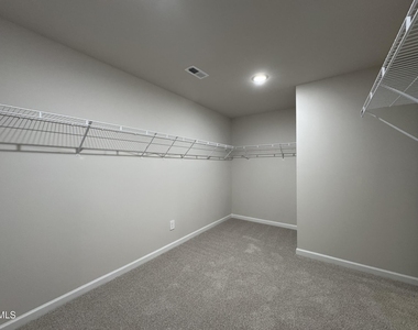 101 Klamath Drive - Photo Thumbnail 35