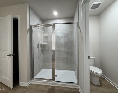 101 Klamath Drive - Photo Thumbnail 36