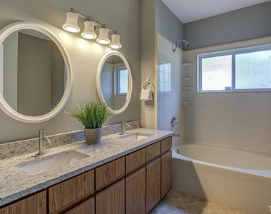 6020 Winterpointe Lane - Photo Thumbnail 26