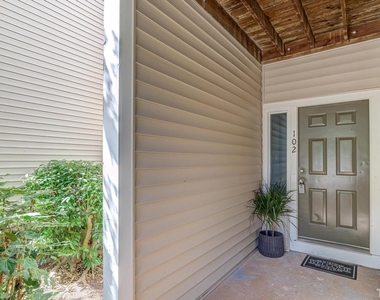 6020 Winterpointe Lane - Photo Thumbnail 6