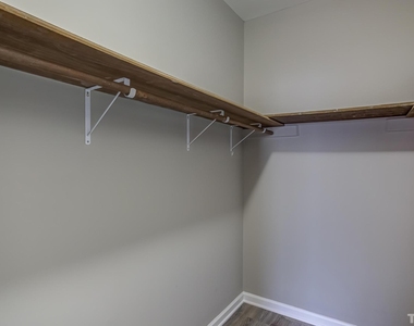 6020 Winterpointe Lane - Photo Thumbnail 32