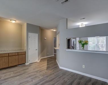 6020 Winterpointe Lane - Photo Thumbnail 15
