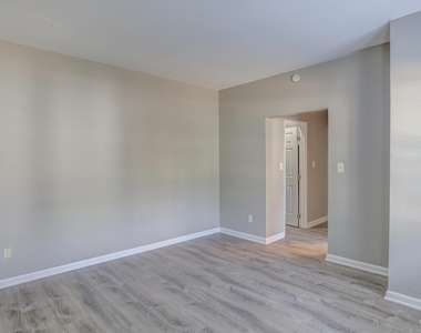 6020 Winterpointe Lane - Photo Thumbnail 31