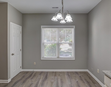 6020 Winterpointe Lane - Photo Thumbnail 10
