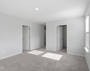 103 Frosted Iris Lane - Photo Thumbnail 12
