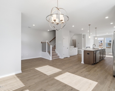 103 Frosted Iris Lane - Photo Thumbnail 9