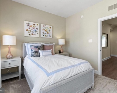 3427 Whippett Way Way - Photo Thumbnail 11