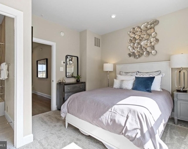 3427 Whippett Way Way - Photo Thumbnail 8