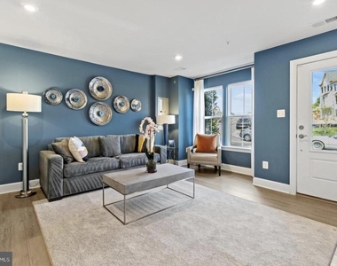 3427 Whippett Way Way - Photo Thumbnail 1