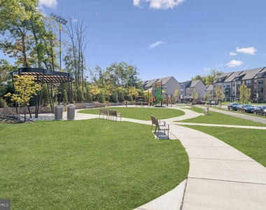 3427 Whippett Way Way - Photo Thumbnail 21