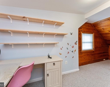 1609 Brisbane Street - Photo Thumbnail 10