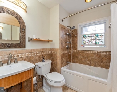1609 Brisbane Street - Photo Thumbnail 8