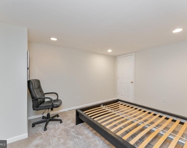1609 Brisbane Street - Photo Thumbnail 21