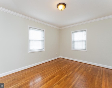 1609 Brisbane Street - Photo Thumbnail 7