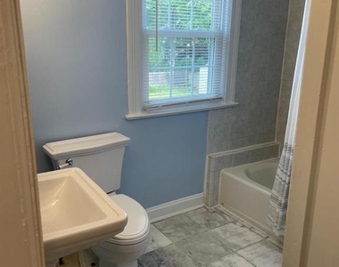 4605 Davidson Drive - Photo Thumbnail 9