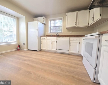 14601 Devereaux Terrace - Photo Thumbnail 8