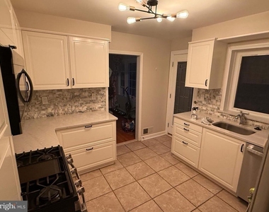 5226 Elliott Road - Photo Thumbnail 7