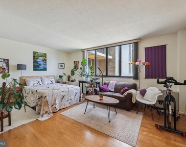 4242 East-west Highway - Photo Thumbnail 9