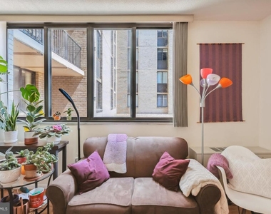 4242 East-west Highway - Photo Thumbnail 12