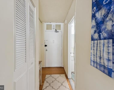 4242 East-west Highway - Photo Thumbnail 8